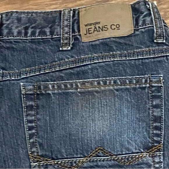 Wrangler relaxed boot cut jeans 34x34 - Picture 3 of 5